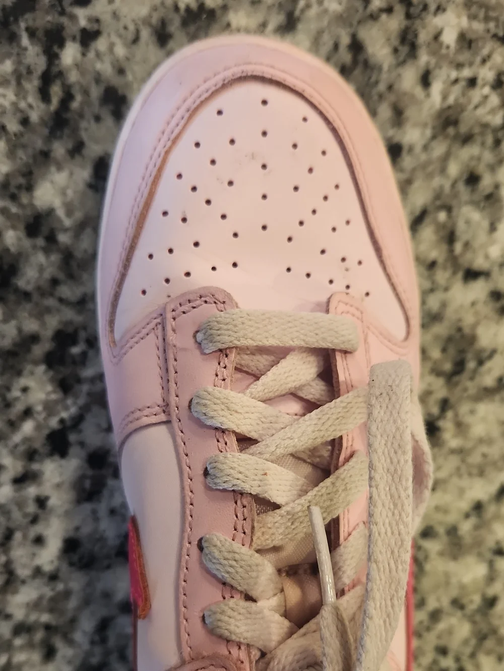 Nike Dunks Triple Pink Sneakers